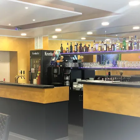 Royal Santana Hotel 3*